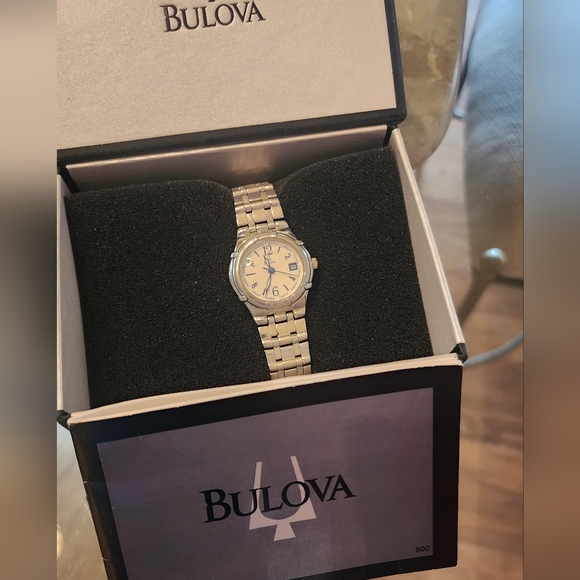 Bulova Silver Watch - Picture 2 of 7